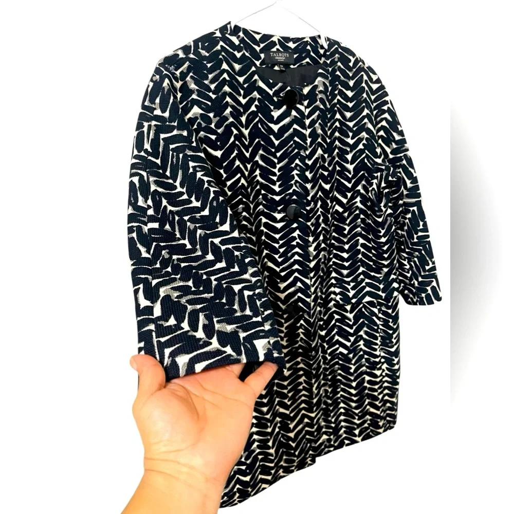 💚💚🌼NWOT TALBOTS Lightweight Coat Geometric Print - Picture 6 of 10